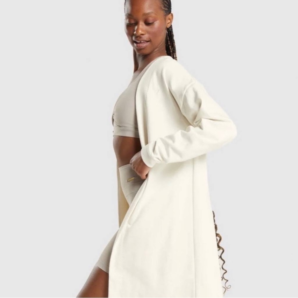 Whitney X Gymshark Oversized Robe in Unbleached Size XS
